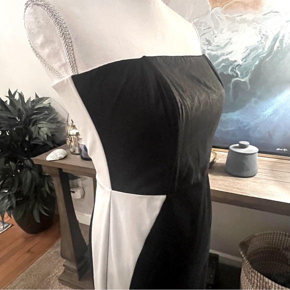 🖤🤍 VENUS Sexy Strapless Black & White Cocktail Dress Curve-Hugging Size 8 🔥 - Picture 5 of 15